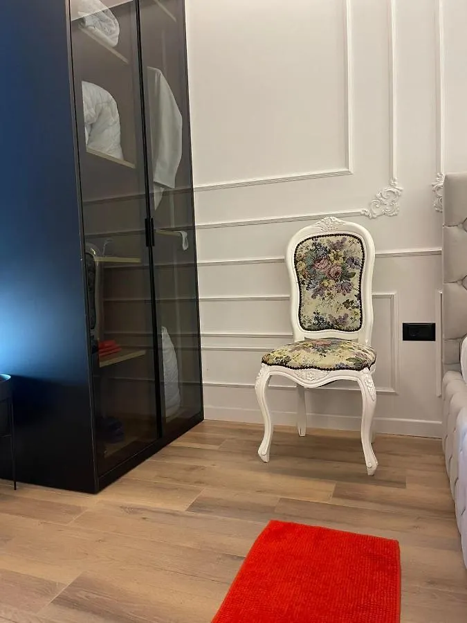 Square 21 Studio Apartments Tirana 0*,  Albania